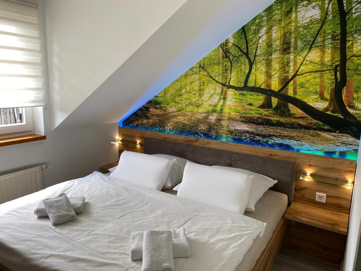 Hotel Garni Und Gaststaette Zum Holzfaeller Ширке Екстериор снимка
